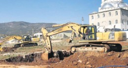 İlk konutlar için kazma vuruldu
