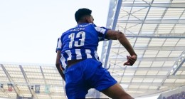 Porto, 3’te 3’le başladı
