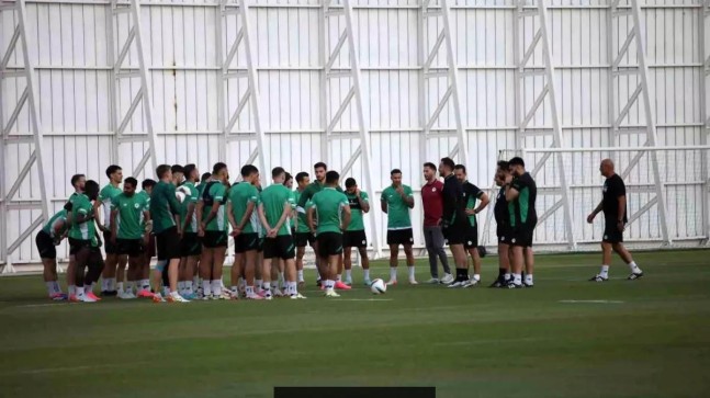 Konyaspor Savunma Sorunu Yaşıyor